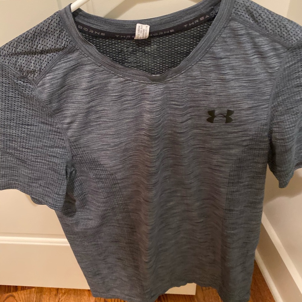 Under Armour Men’s shirt